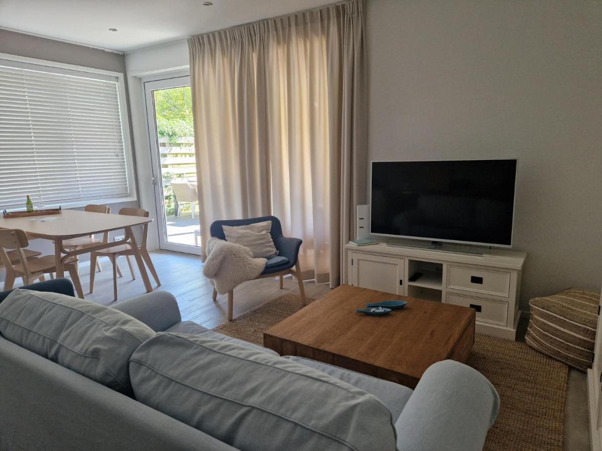 Holiday home Beachhouse Zeewinde